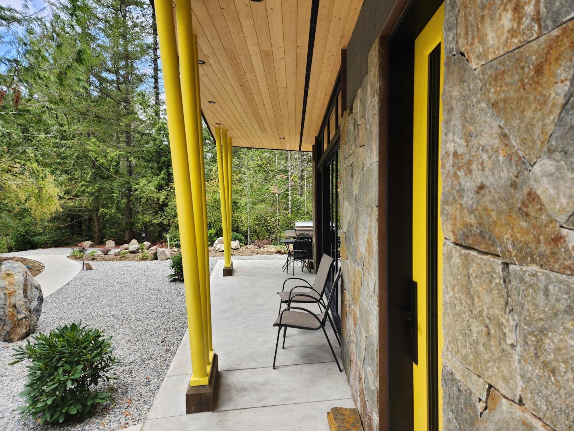 Hotel The Shed At Moon Dance Madeira Park Exterior foto
