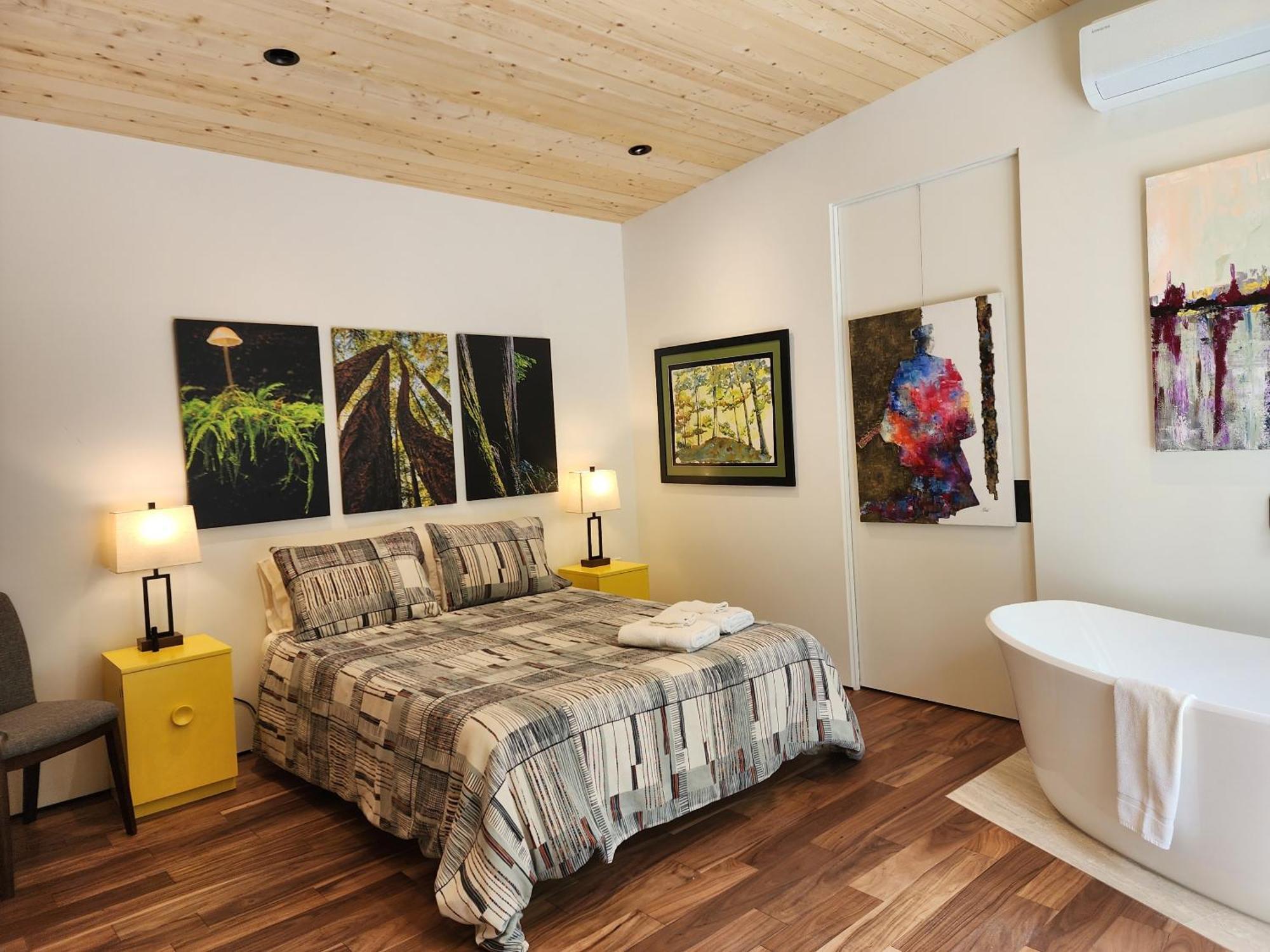 Hotel The Shed At Moon Dance Madeira Park Exterior foto